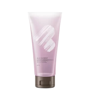 O Sabonete Líquido Demaquilante Quem Disse, Berenice? remove a maquiagem e promove uma limpeza profunda na pele. Esse produto é o que há de melhor se você procura praticidade e economia na sua rotina de skincare.